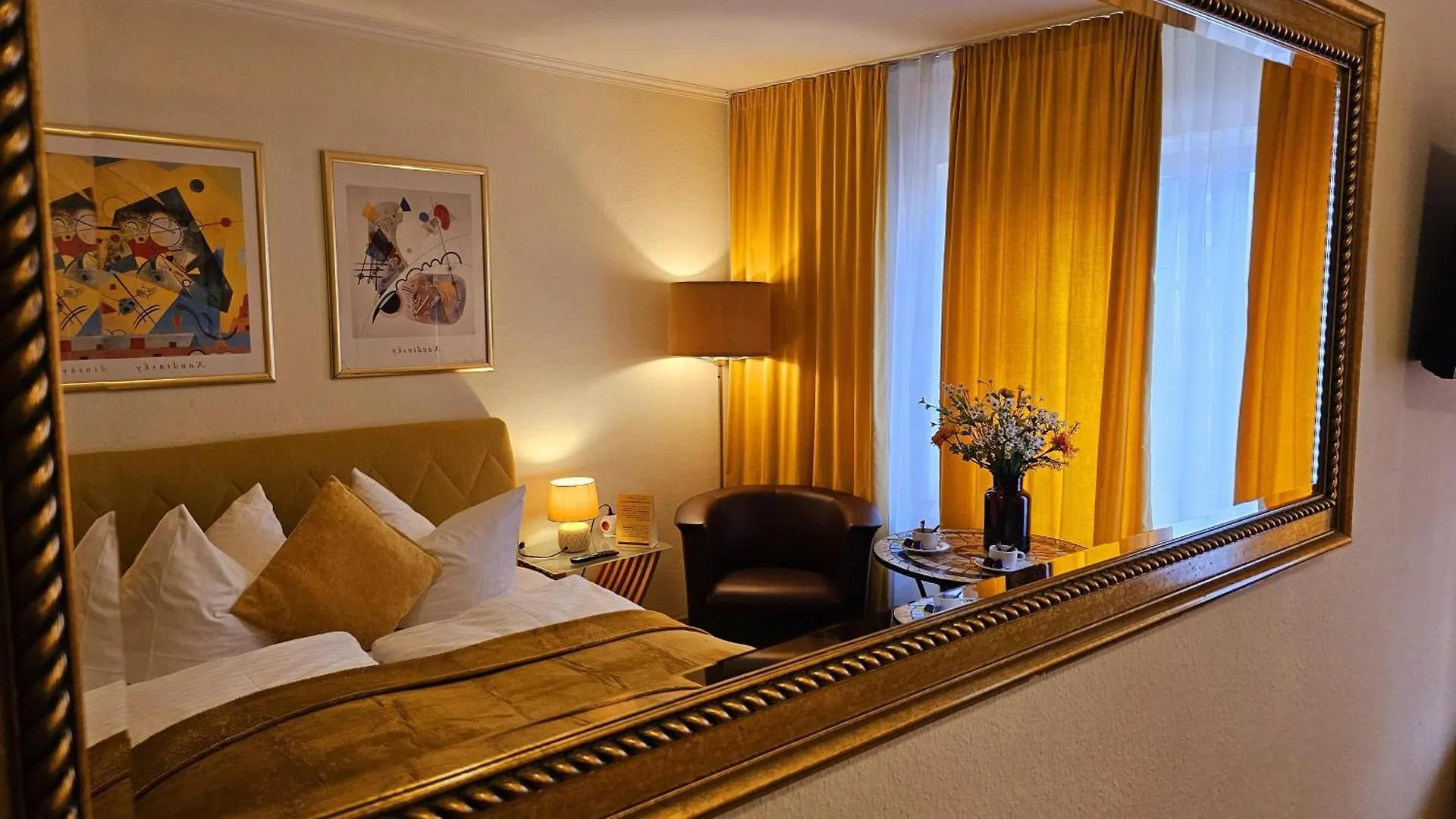 ***  The Soho Altstadt Hotel Dusseldorf Germany